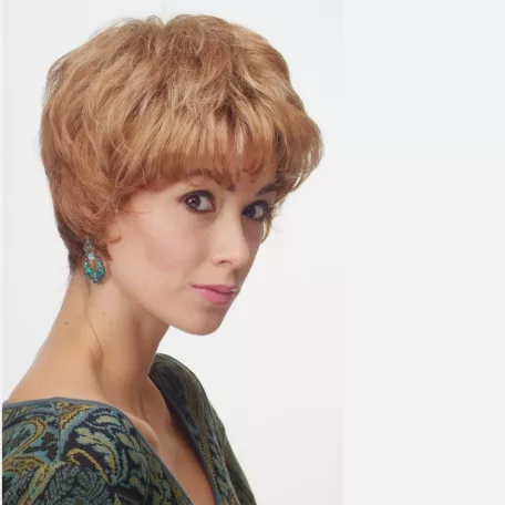 19, VILÁGOS-BARNA, SELYEM FÉNYŰ PARÓKA