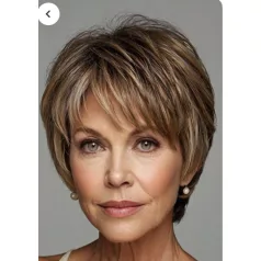   13 , VILÁGOSBARNA DIVATOSAN MELÍROZOTT DIVATOS PARÓKA, VALÓDI HAJ FELHASZNÁLÁSÁVAL