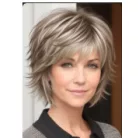 12C, ELEGÁNS TERMÉSZETES-SZŐKE FOKOZATOSAN VÁGOTT OMBRE PARÓKA,VALÓDI HAJ FELHASZNÁLÁSÁVAL