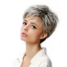 146/A, PLATINASZŐKE RÖVID OMBRE PARÓKA, PRÉMIUM MINŐSÉG