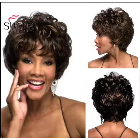 17, SÖTÉT MÉLY-BARNA PARÓKA, EGY KIS KARAMELL SZÍNŰ MELÍRRAL MEGBOLONDÍTVA, PRÉMIUM MINŐSÉG