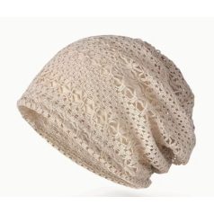 - - KEMOTERÁPIÁS VÉKONY CSIPKE SAPKA, HOMOK SZÍNBEN