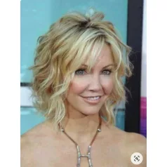   BETTINA, DIVATOSAN ELEGÁNS TERMÉSZETES SZŐKE PILLANGÓ HULLÁMOS PARÓKA, VALÓDI HAJ FELHASZNÁLÁSÁVAL! 