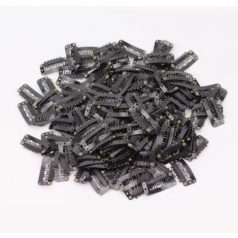❀ TRESSZCSAT, 3 cm. drapp  vagy fekete